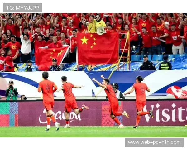 中国足球队备战世界杯预选赛新征程 聚焦球员状态与战术调整