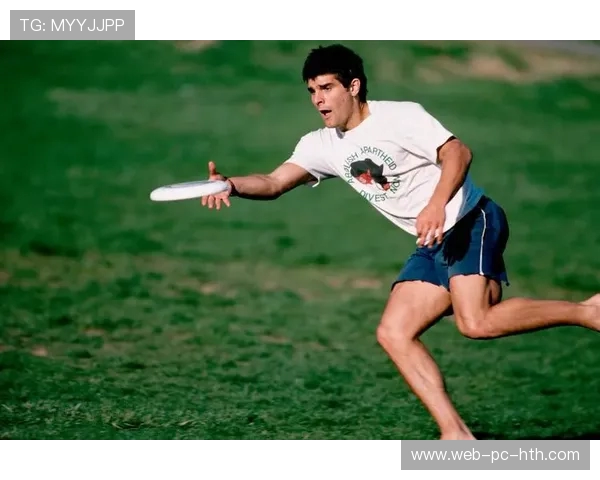 深圳飞盘队的团队协作探索与实践:聚焦飞盘运动的团结力量与精神 深圳飞盘队的团队协作探索与实践:聚焦飞盘运动的团结力量与精神