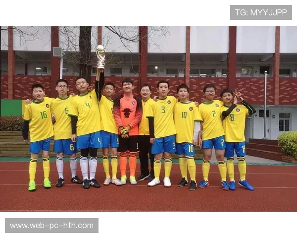 重庆网球队在世界杯预选赛中的拼搏历程与奋斗精神全景展现 重庆网球队在世界杯预选赛中的拼搏历程与奋斗精神全景展现